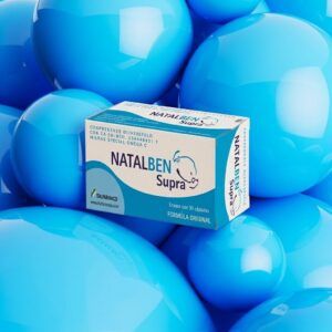 Caja de Natalben Supra mostrando el blíster con las cápsulas blandas de suplementación nutricional para el embarazo.