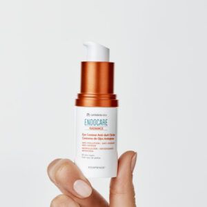 Contorno de ojos Endocare Radiance antiojeras e iluminador con pigmentos beige