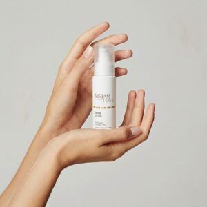 Envase de 50 ml del Serum Lifting Colágeno Complex 10% de Miriam Pérez, concentrado reafirmante facial.