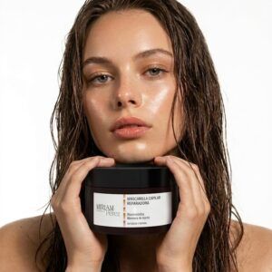 Envase de 200ml de la Mascarilla Capilar Reparadora de Miriam Pérez, tratamiento nutritivo intenso.