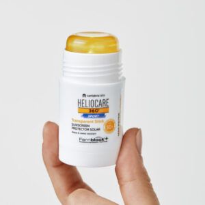 Fotografía del envase en barra de Heliocare 360º Sport Transparent Stick SPF 50+ de 25 gramos sobre fondo blanco