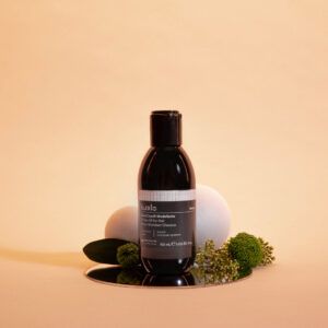 Envase de Suero Moldeador Sendo Concept, gel de peinado con ingredientes naturales.