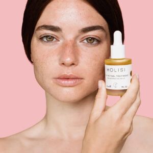 Frasco de The Retinal Treatment de Holisi 30ml, tratamiento renovador nocturno con retinaldehído.